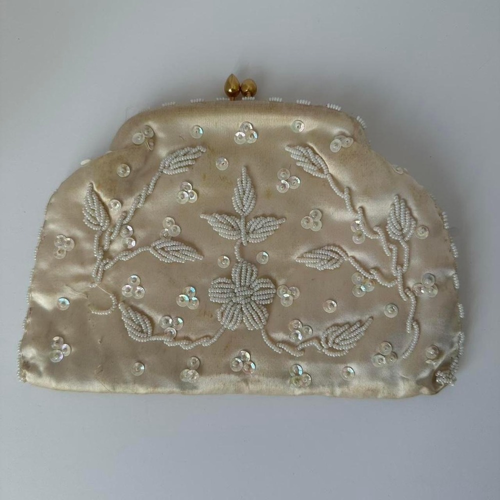 Cream Beaded purse with Floral Design